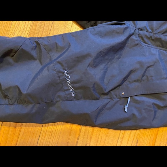 Like new Columbia ski pants size Xs - Picture 3 of 9